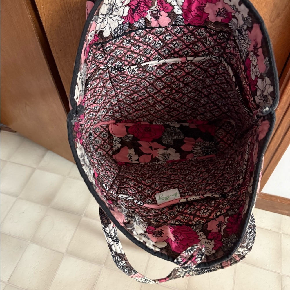 Vera Bradley Mocha Rouge Large Toggle Tote - Picture 10 of 10